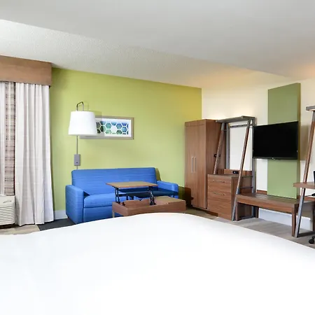 Holiday Inn Express & Suites Raleigh Durham Airport At Rtp By Ihg-3