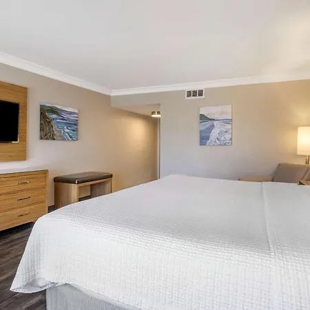 The Encinitan Hotel & Suites-2