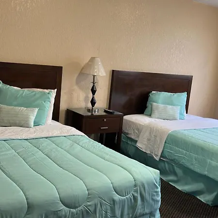 Apm Inn & Suites-3