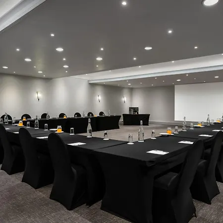 Protea Hotel By Marriott Karridene Beach-3