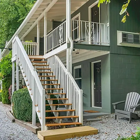 Hickory Falls Inn-3