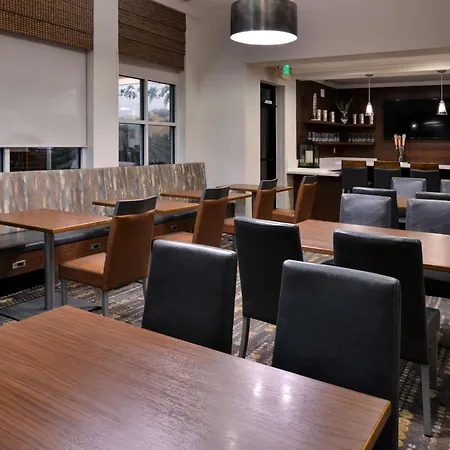 Hilton Garden Inn Napa-2