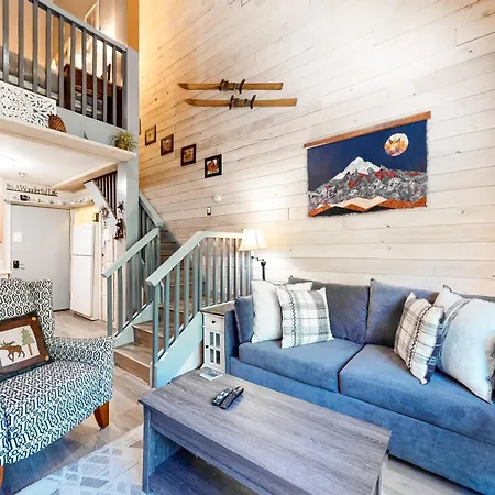 Elkhorn Studio Condo - The Clocktower-3