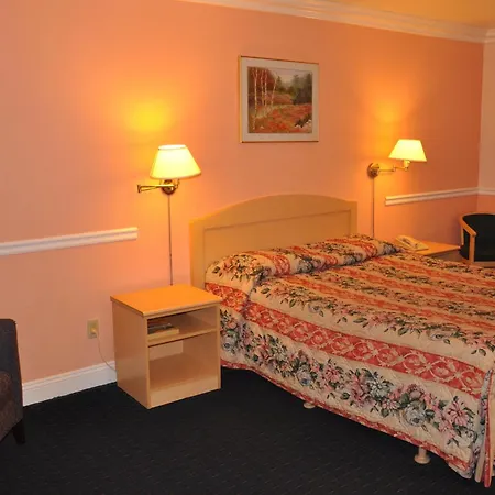 Super 8 By Wyndham Hayward Downtown-2
