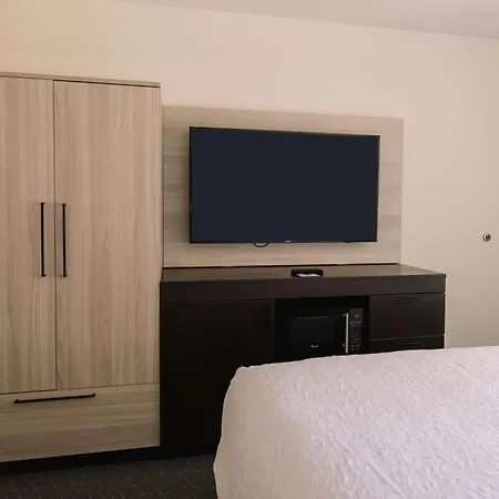Hampton Inn Gatlinburg-3