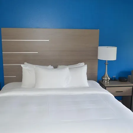 Comfort Inn & Suites Harrisburg-Hershey North-3