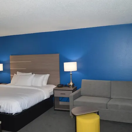 Comfort Inn & Suites Harrisburg-Hershey North-2