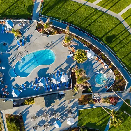 Seacrest Oceanfront Hotel-3