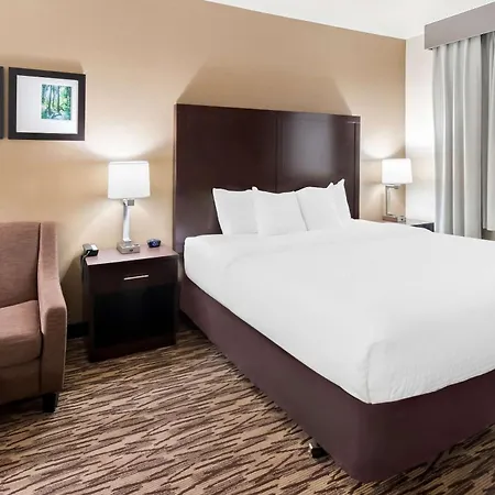 Comfort Suites Portland Airport-2