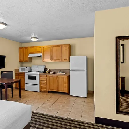 Quality Inn & Suites Vancouver - Hazel Dell-2