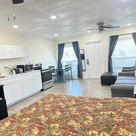 Sunshine Inn & Suites Venice, Florida-3