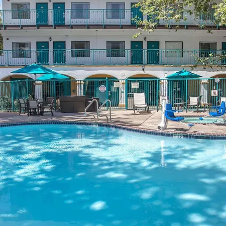 Quality Suites Downtown San Luis Obispo-2