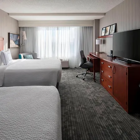 Courtyard By Marriott Denver Airport-3