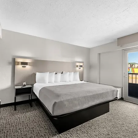 Quality Inn & Suites At Dollywood Lane-2