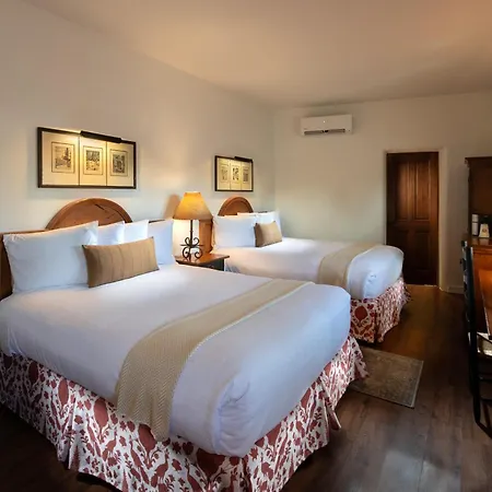 Pinon Court By La Fonda-3