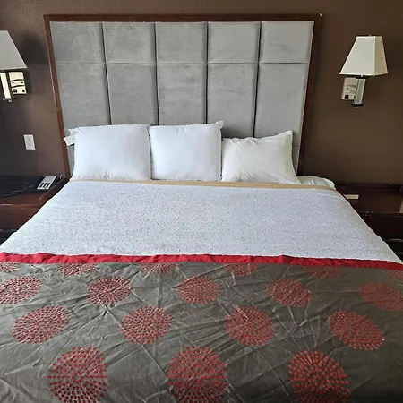 Travel Inn By Oyo Omaha-2