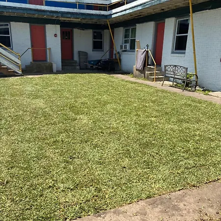 Rosenberg Motel-2