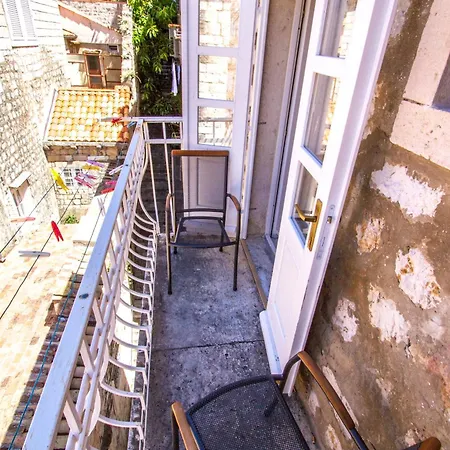 Old Town Hostel-2