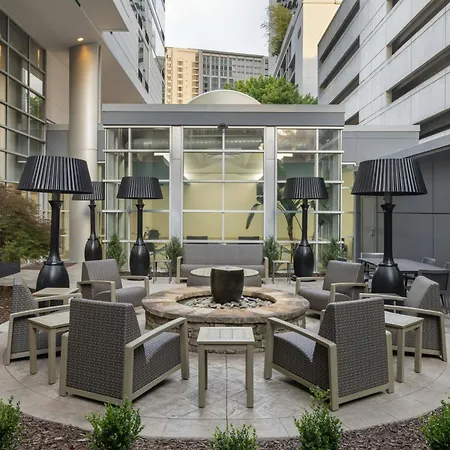 Courtyard By Marriott Atlanta Buckhead-3