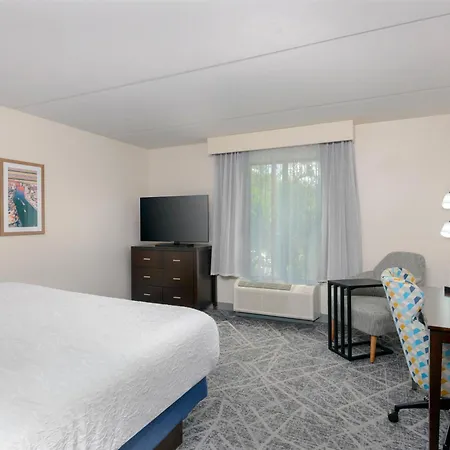Hampton Inn & Suites Pensacola/Gulf Breeze-3