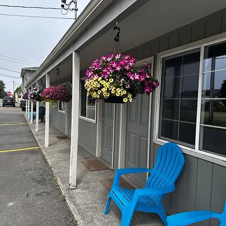Coastal Inn And Suites-3