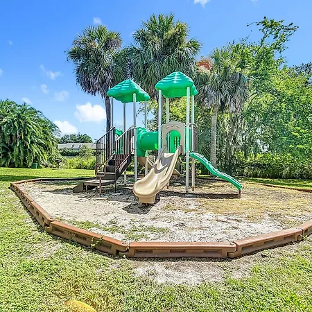 Stayable Lakeland-3