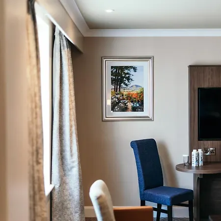 Dillon'S Hotel-2