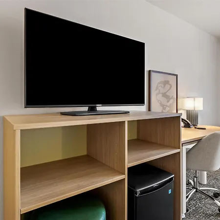 Spark By Hilton Merrillville-2