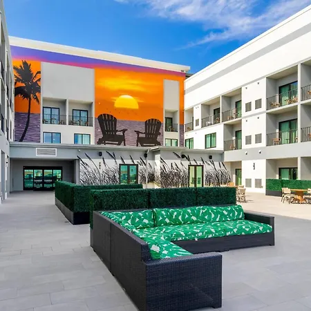 Cambria Hotel St Petersburg-Madeira Beach Marina-3