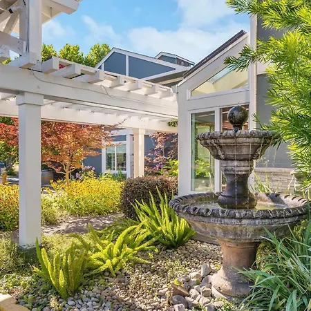 Upvalley Inn & Hot Springs, An Ascend Collection Hotel-2