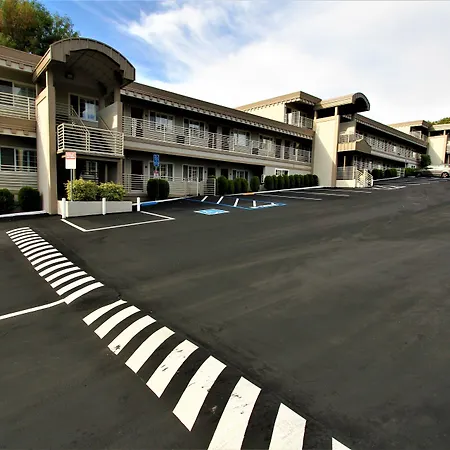 Budget Inn Of Hayward-2