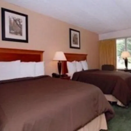 Newburgh Inn-2