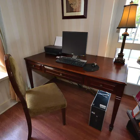 Comfort Inn & Suites Staunton-2