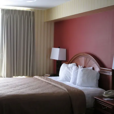 Quality Inn Gaylord-2
