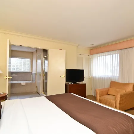 Best Western Plus All Suites Inn-3