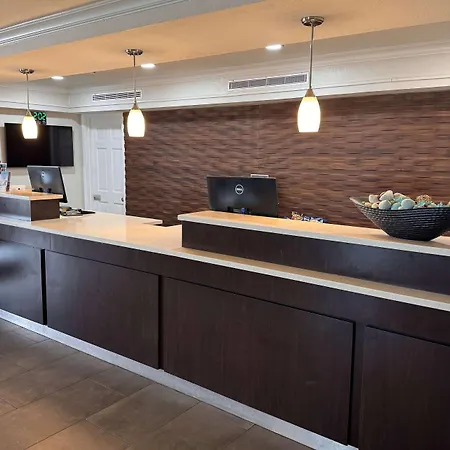 Wingate By Wyndham Galveston Beachfront At The Seawall-3