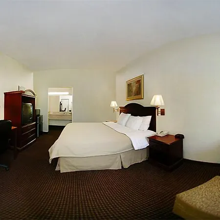 Quality Inn Goodlettsville-3