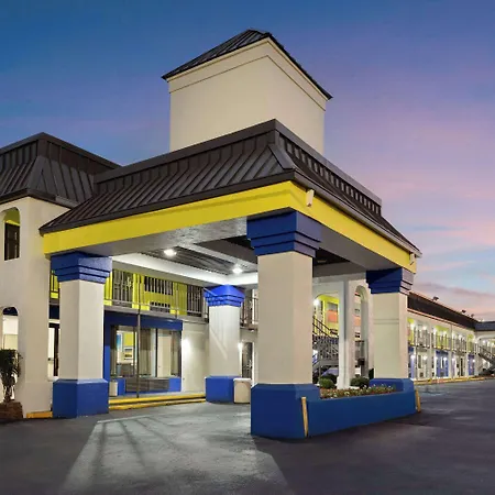 Days Inn & Suites By Wyndham Vicksburg-2