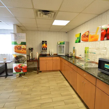 Quality Inn Alexis Rd-3
