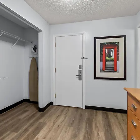 Suburban Studios Brentwood - Nashville-3