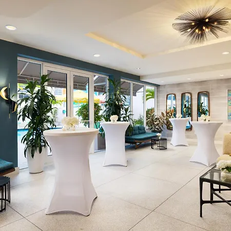 Hotel Continental Miami Beach, Tapestry Collection By Hilton-3