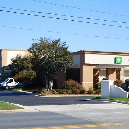Wyndham Garden Greensboro-2