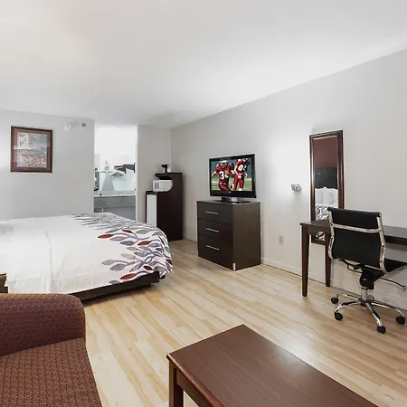 Red Roof Inn & Suites Rome-2