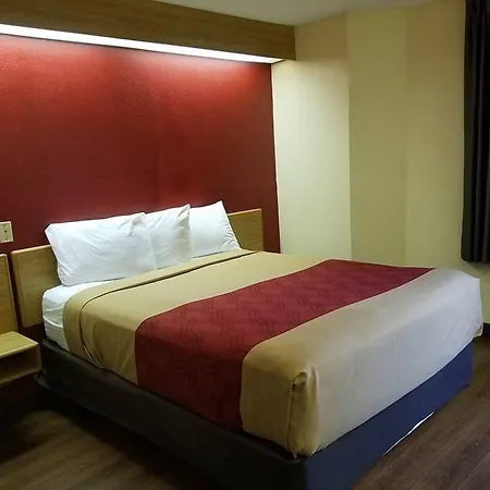 Econo Lodge London North-2