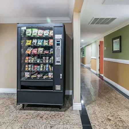 Quality Inn & Suites Atlanta Airport South-3