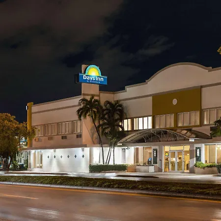 Days Inn By Wyndham Miami Airport North-3
