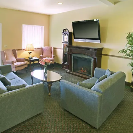 Americas Best Value Inn - Gaylord-2