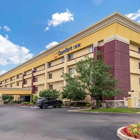 Comfort Inn Tulsa Midtown-2