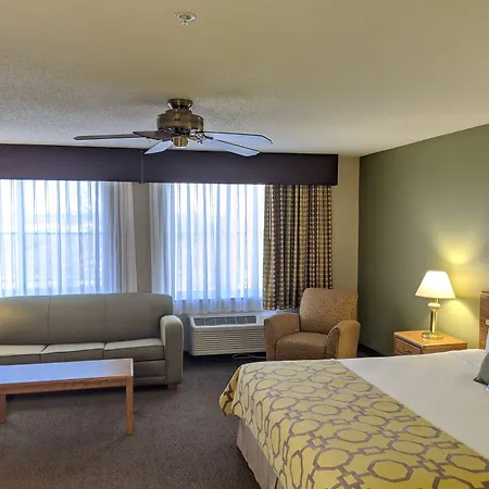 Baymont By Wyndham Rockford-3