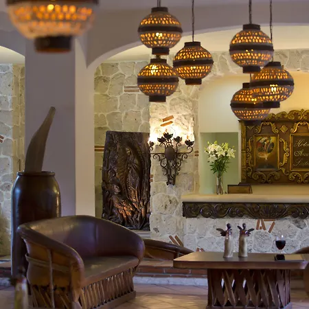 Los Arcos Suites-3